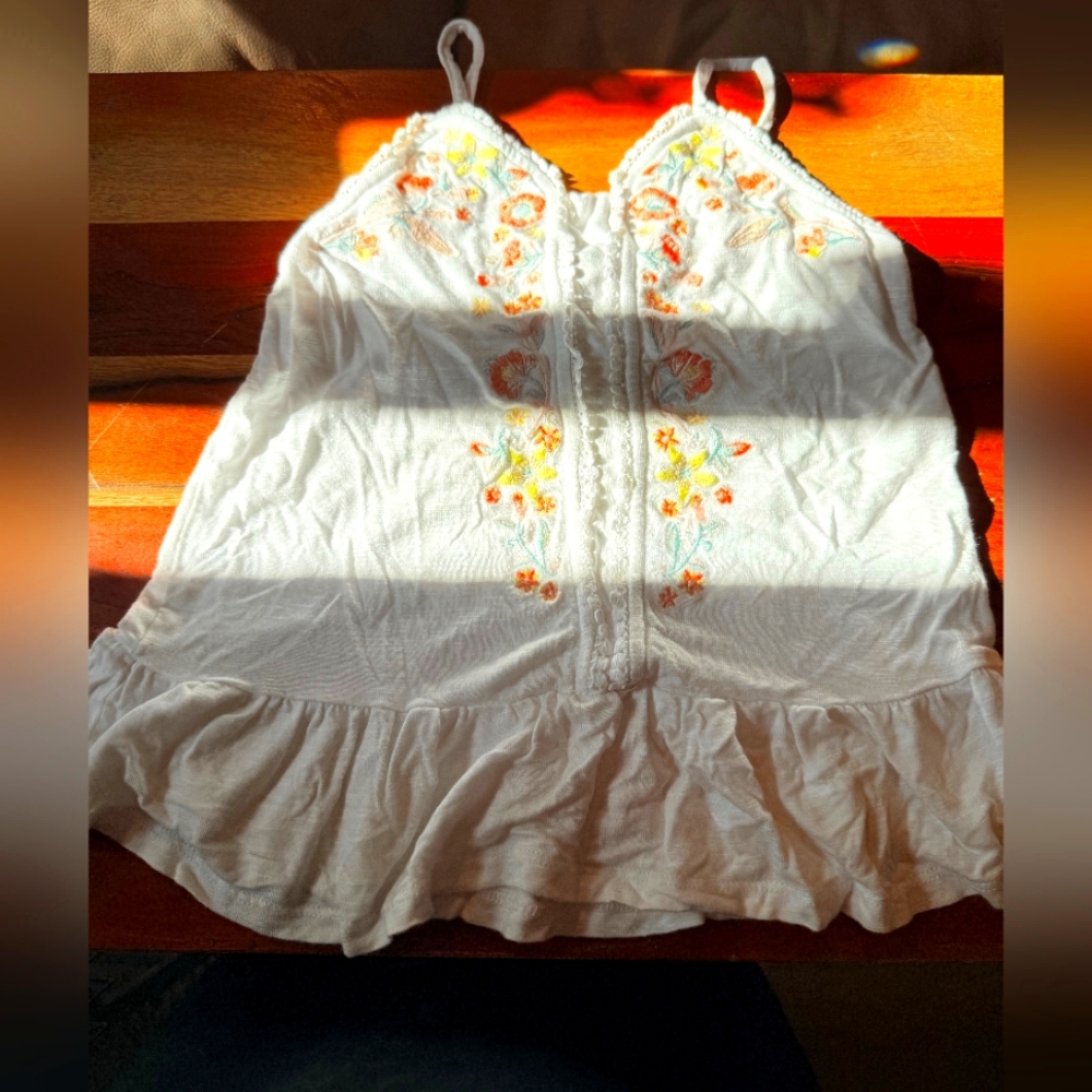 🖤5/$25🐝 Girls 6x White Floral BOHO Embroidered Spaghetti Strap Tank Top